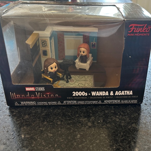 Funko Mini Moments 2000s Wanda and Agatha - Picture 1 of 2